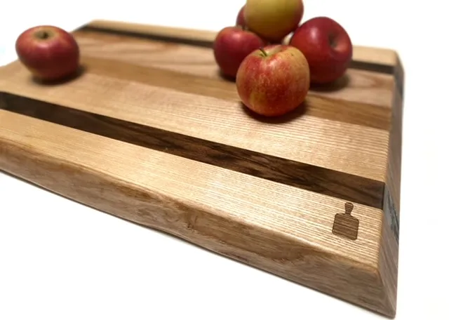 Planche à découper en noyer chêne et frêne massifs