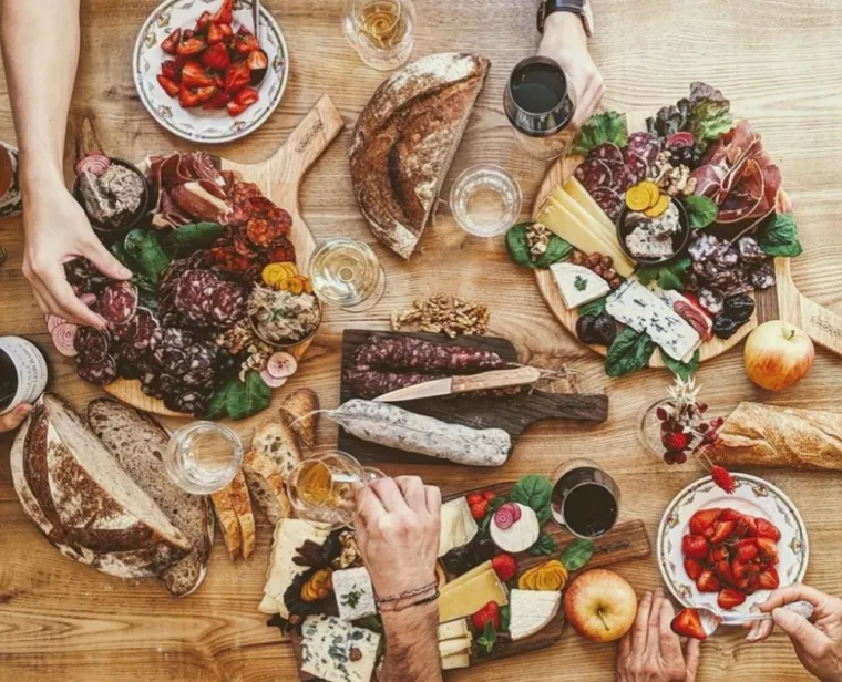 Planche apéritif en bois : idée cadeau tendance à Toulouse, Atelier RBS La Planche