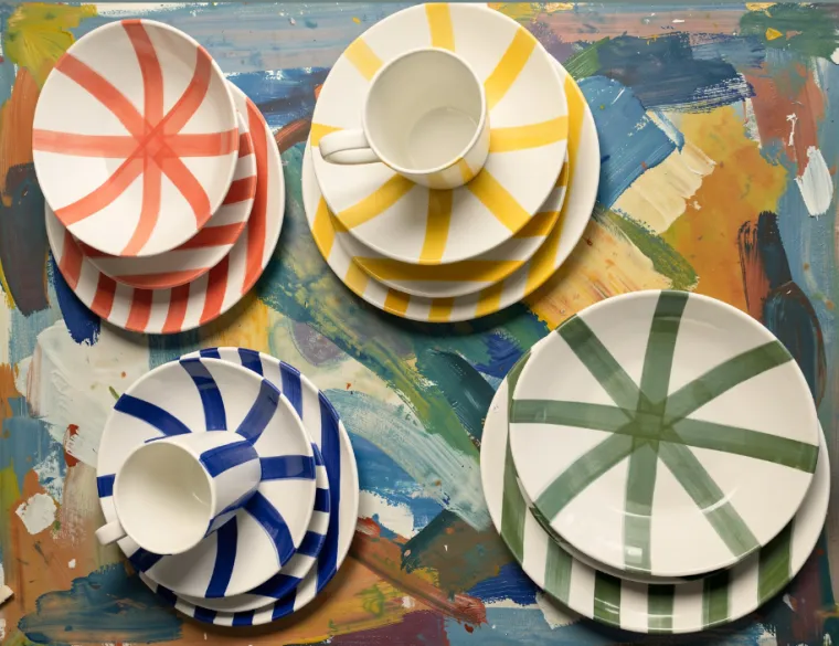 Vaisselle en céramique artisanale colorée du Portugal à Toulouse, Toulouse, Atelier RBS La Planche
